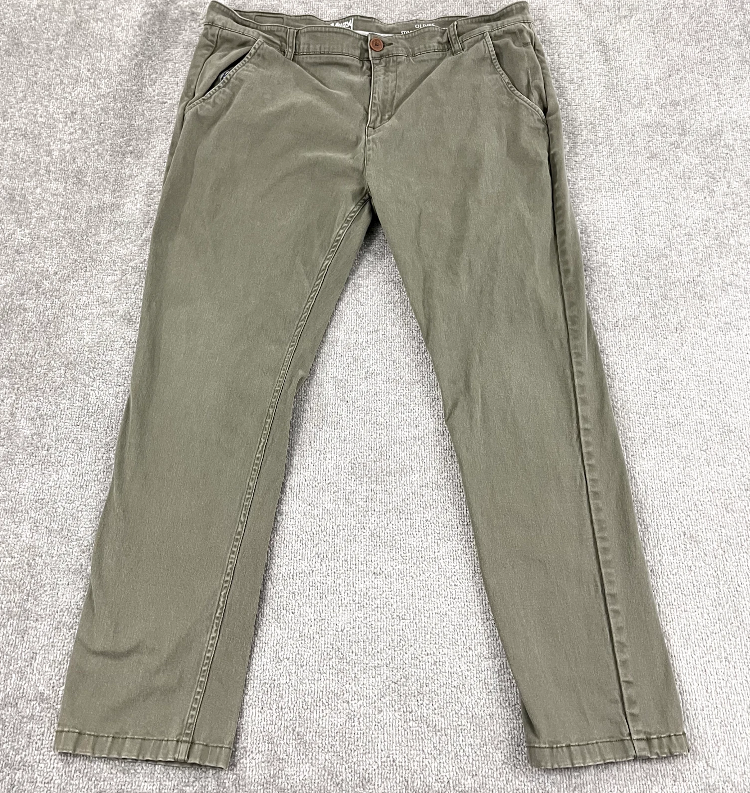 MUGSY Pants Mens 40 x 30 Straight OLIVES Washed Green Gray Stretch Chino Travel