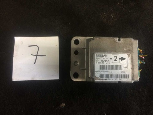 Nissan Primera Airbagsteuergerät 0285001420 / 98820AV200