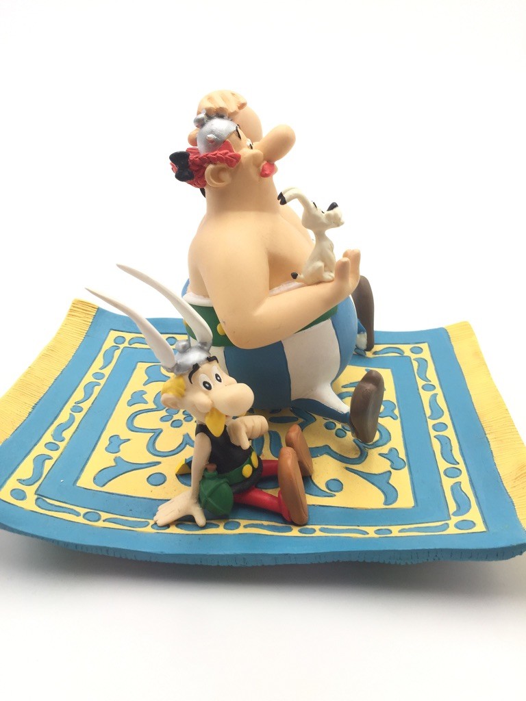 Astérix : découvrez une case inédite de bagarre au village