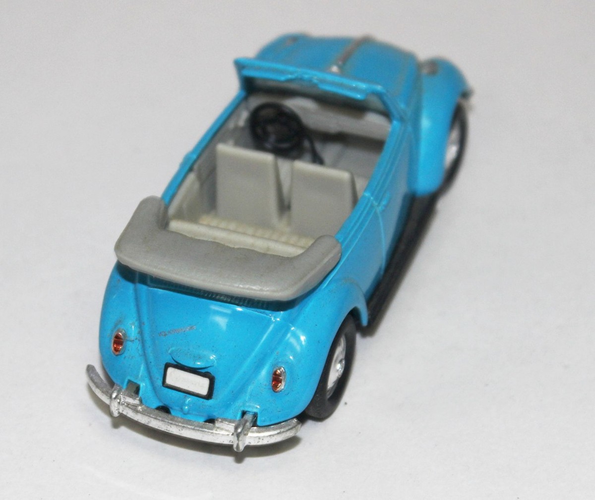 No 94210 Road Signature Light Blue Volkswagen VW Beetle Bug No 94210 Road Signature Light Blue Volkswagen VW Beetle Bug