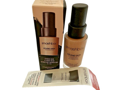SMASHBOX STUDIO SKIN 15 24 HOUR WEAR HYDRATING FOUNDATION OIL FREE 1OZ Fair  0.5