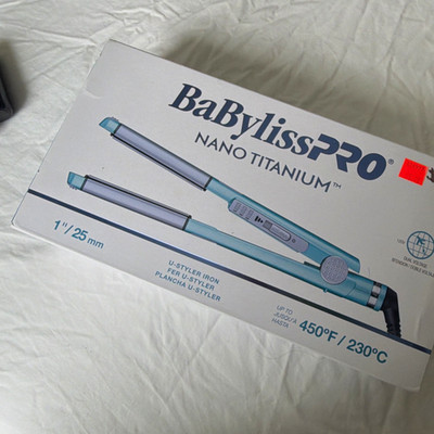 BaBylissPRO Nano Titanium 1.25 Flat Iron 450°F Digital Display Blue/Silver