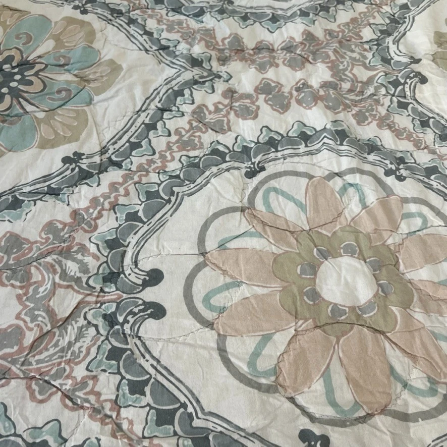 Lauren Conrad Twin Twin XL Quilt 69 x 95 in Geometric Floral Reversible Cotton - Image 4 of 4