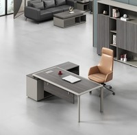 Kompakter Grauer Eckschreibtisch 100X50X50 Cm Mit Modernem Design.