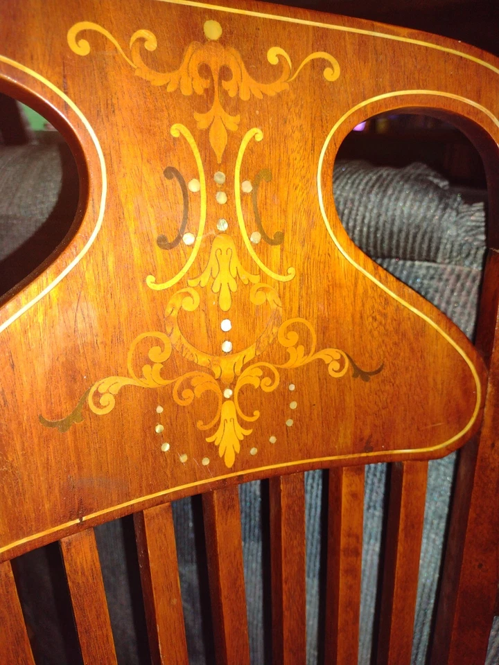 silla antigua incrustación perla hecha a mano años 1800 buen estado Foto 2 de 4