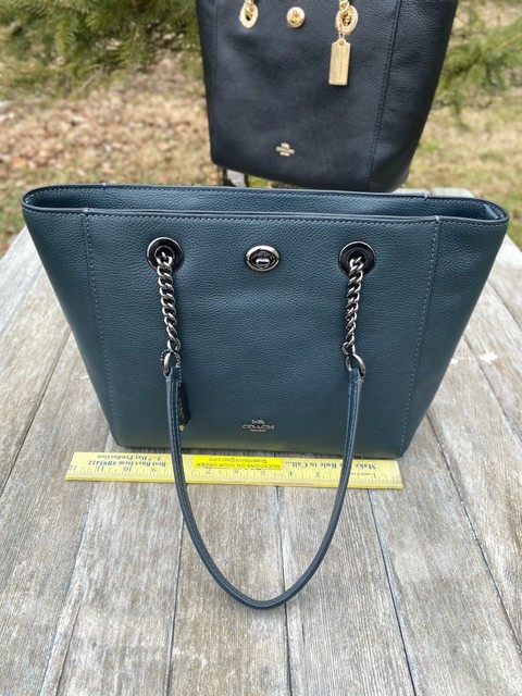 coach women's turnlock tote handbolsa black