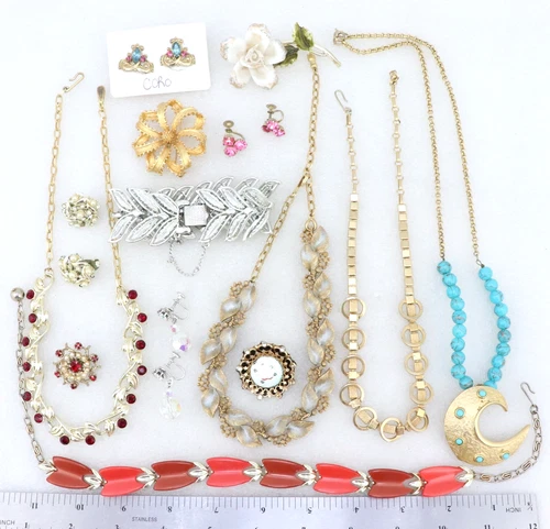 Vintage Coro Lisner Pakula Rhinestone Jewelry Lot Leaf, Flower, Lucite Art Deco