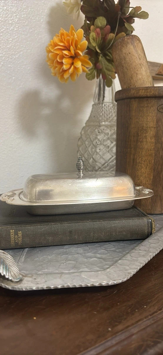 Wm. Rogers A Post - 1940 Antique US Silver-Plated Butter Dishes
