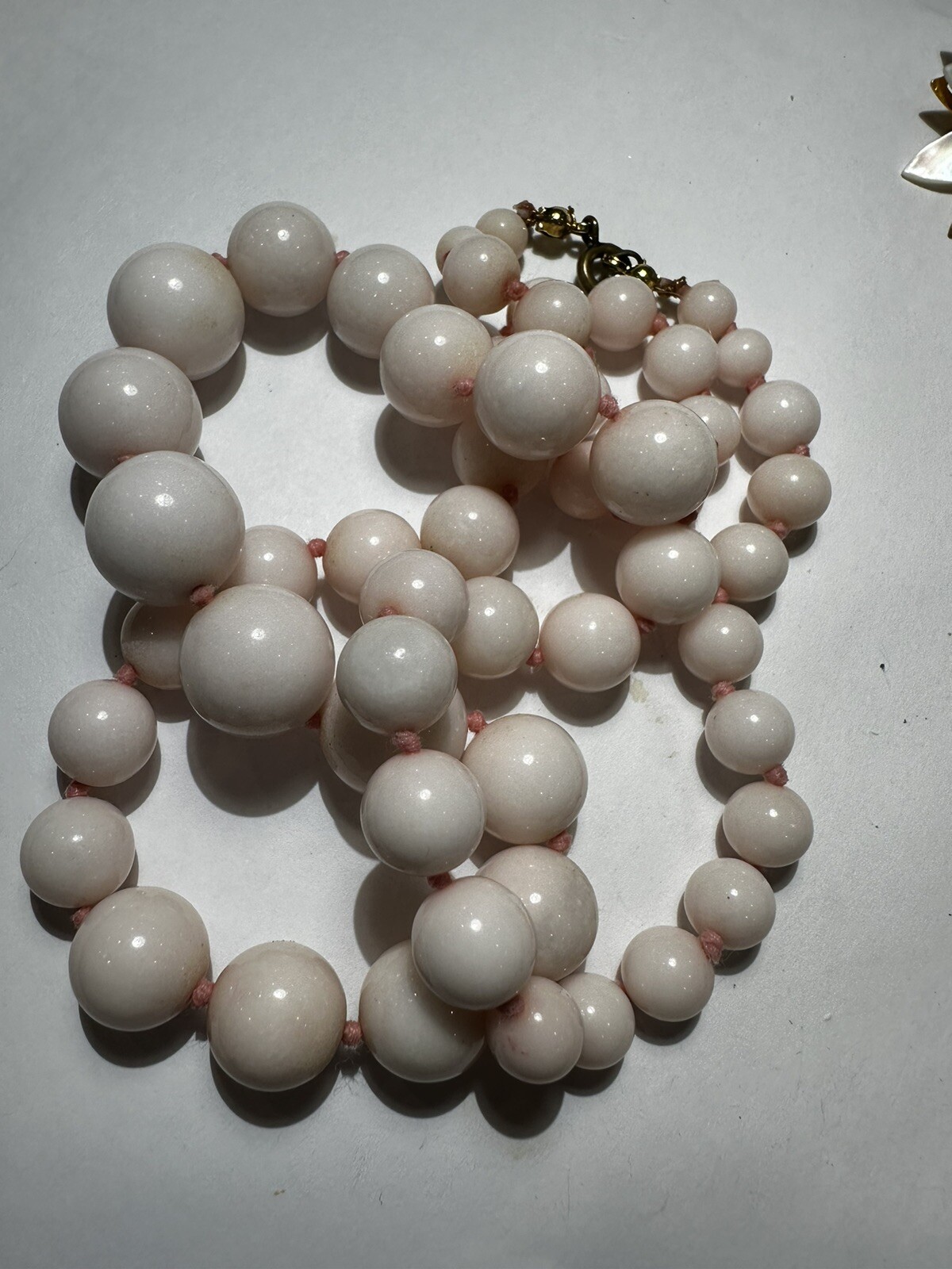 Pink Mutton Rare Vintage White Pink Mutton Fat Jade Carved Stone Knotted 83.3g ...