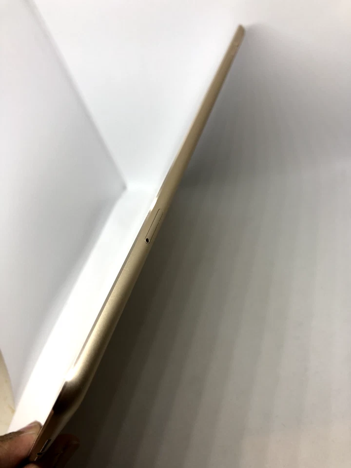 Apple iPad Air 2 - 2014 - A1567 - Gold -32 GB - Wifi + SIM-  Fully working P151 - Image 4 of 4