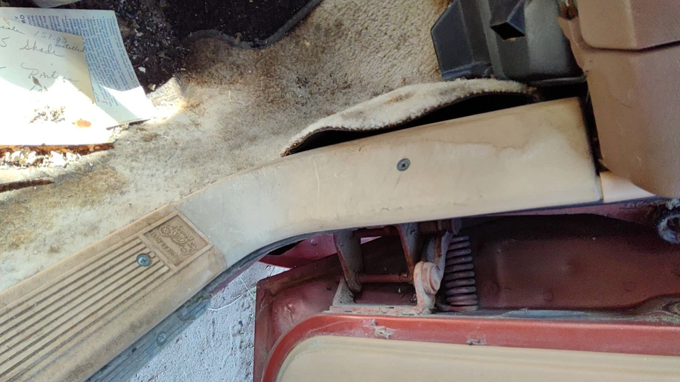 1985 Pontiac Sunbird Passenger Right Lower Sill Step Moulding Trim Panel Oem Tan - Image 2 of 4