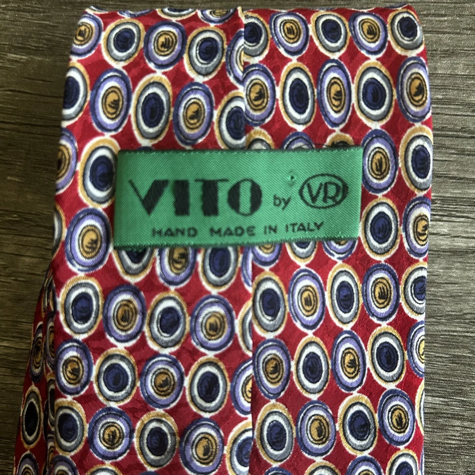 Corbata de seda Vito para hombre clásica roja azul patrón de círculo geométrico hecha a mano en Italia Foto 4 de 4