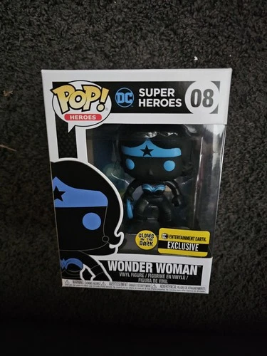 Glow in the Dark Wonder Woman #08 Entertainment Earth Exclusive Funko Pop!