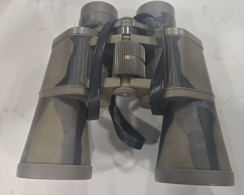 Tasco 2023CRZ 10x50mm Camo Binoculars Zip Focus Wide Angle  W/LENS COVERS
