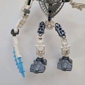 LEGO BIONICLE Tahu 7116 with Gold Mask & Toa Hordika Nuju 8741 - No Instructions