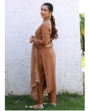 Gosriki Women'S Rayon Viscose Embroidered Straight Kurta With Pant & Dupatta ...