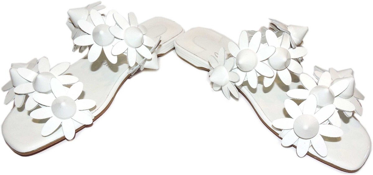 【関税送料込】ルブタン Daisy Spikes Ankle Strap Sandal 関税送料込】ルブタン Daisy Spikes Ankle Strap Sandal