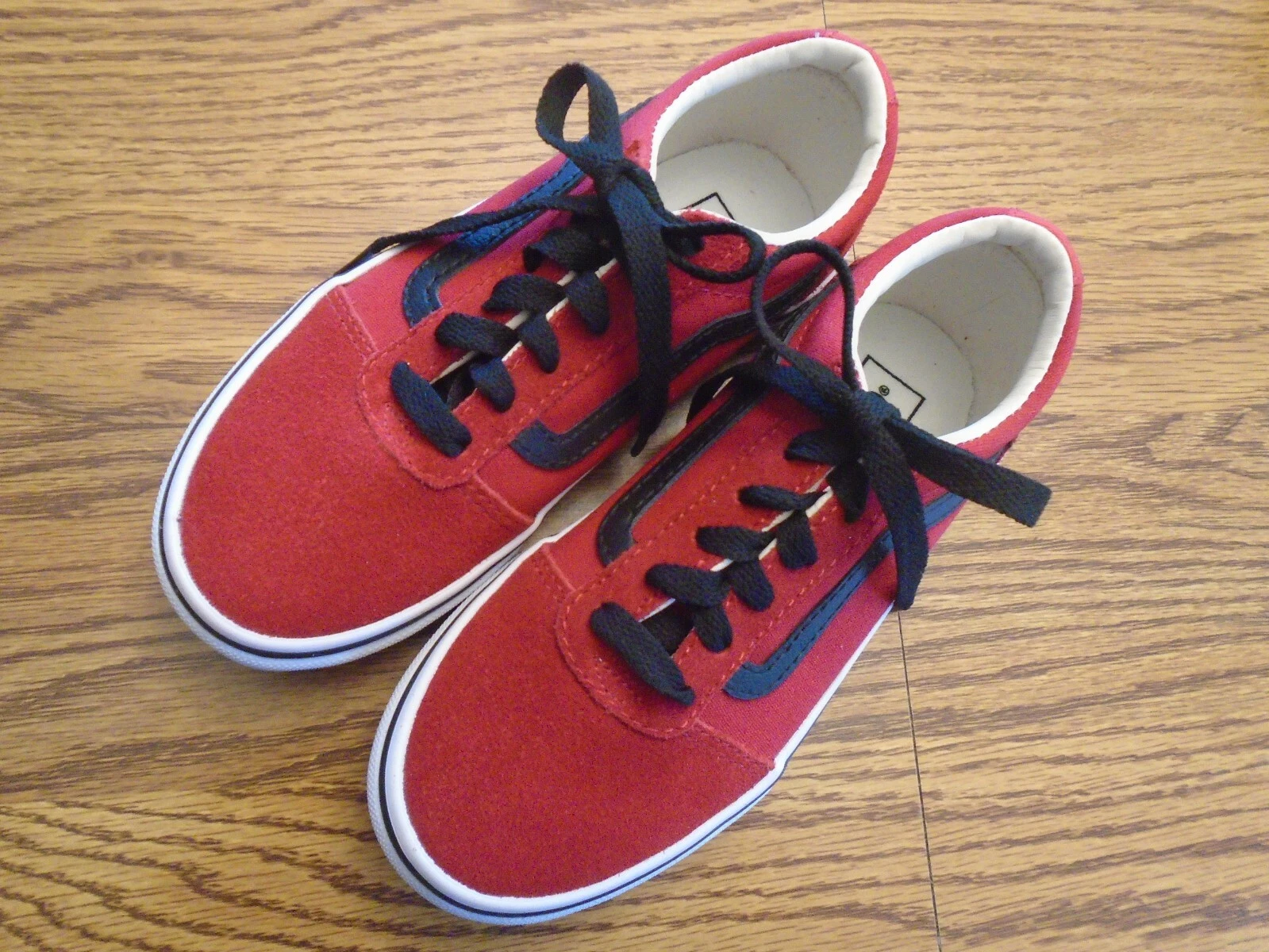 VANS Furgoni Fuori Muro Tg. 13 scarpe sportive stringate rosse e navy NUOVE