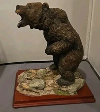 Prestige Designs Excellence by Design Munro 1996 Bear Figure Statue Registered #