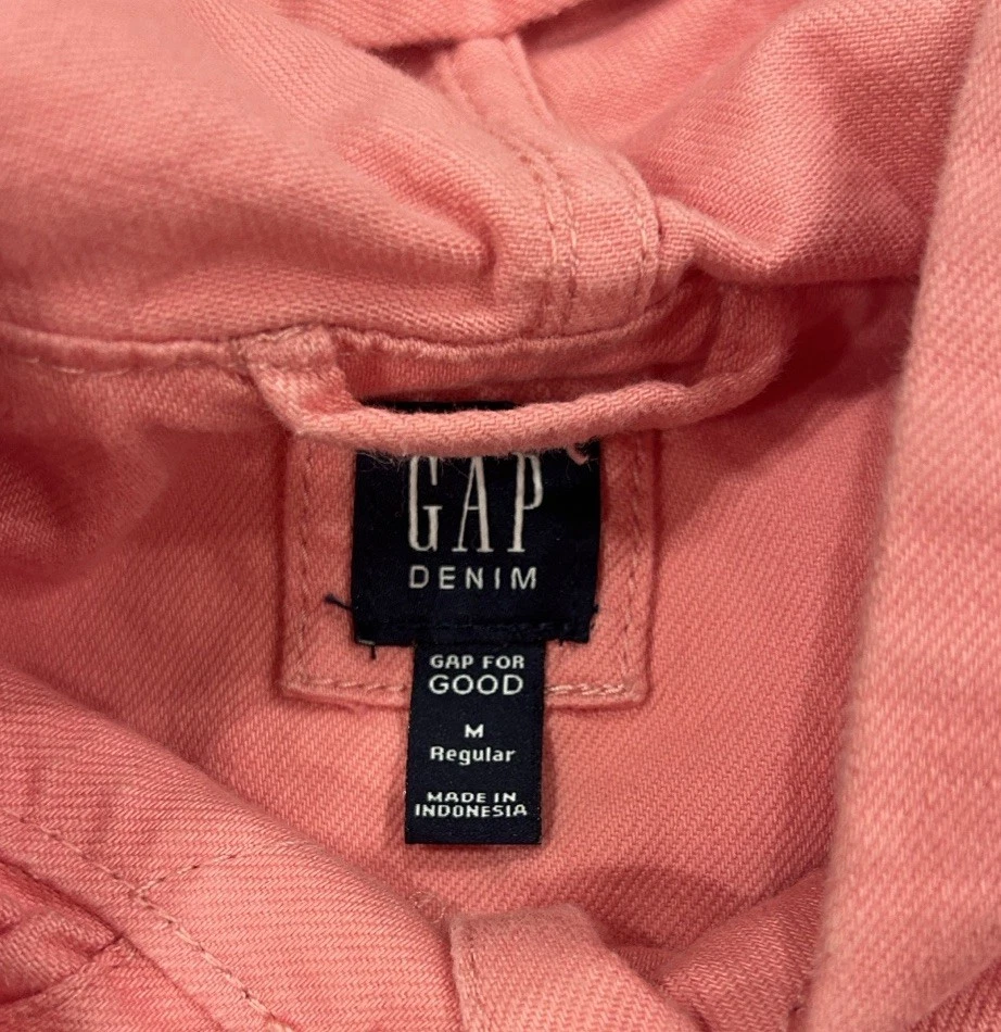 Chaqueta vaquera rosa GAP para niñas talla mediana Foto 3 de 4
