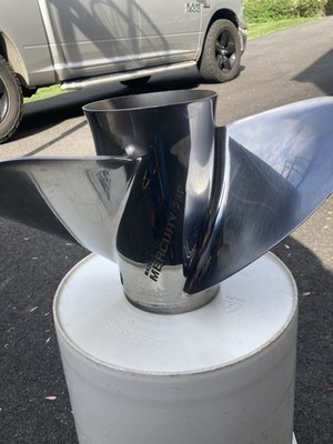 Mercury Fury Propeller 3 Blade SS 14 Dia 23P RH NO HUB ( FREE SHIPPING )