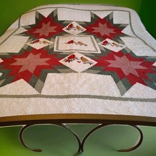 CHRISTMAS QUILT With Stars And Cardinals - Queen To Cali King