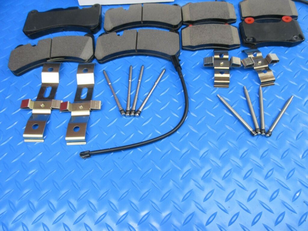 Maserati Ghibli S Sq4 front & rear brake pads TopEuro Low Dust #7337