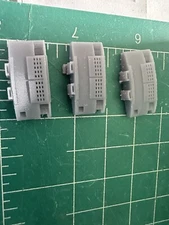 HO Scale Generator for Refer Contianers 3pk - B