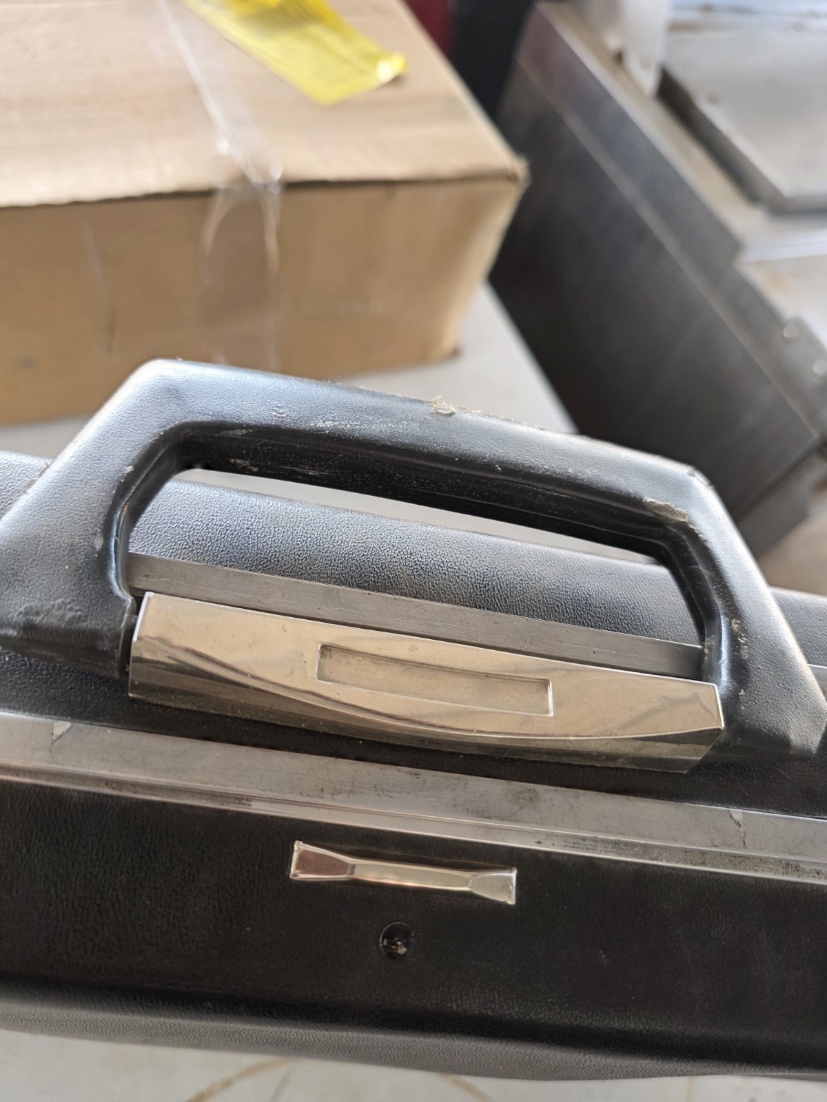 Vintage Hardshell Briefcase - image 15