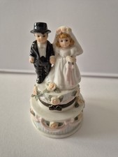 Madame Alexander Wedding Bride and Groom Porcelain Hinged Trinket Box - Circa...