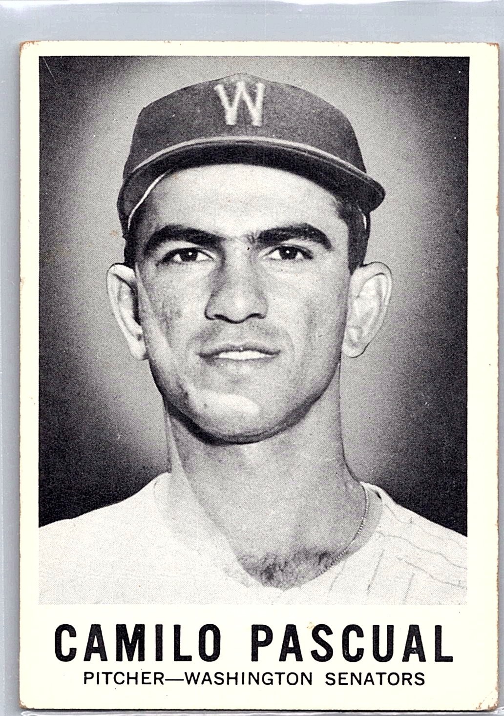 Camilo Pascual #4 Baseball Cards 1960 Leaf trading card — raw and PSA graded price guide