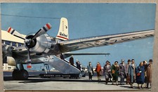 VINTAGE POSTCARD UNITED AIRLINES DC-6 DC-6B PASSENGERS DEPLANE