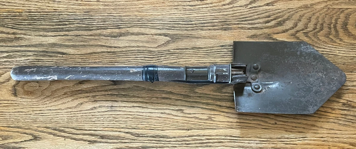 Vintage U. S. Military Folding Shovel Entrenching Tool w Pick
