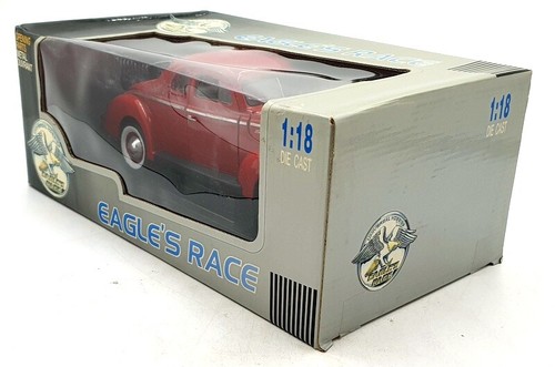 Eagle Universal Hobbies 1/18 Scale 38020 - 1940 Ford Deluxe Coupe - Red - Picture 5 of 5