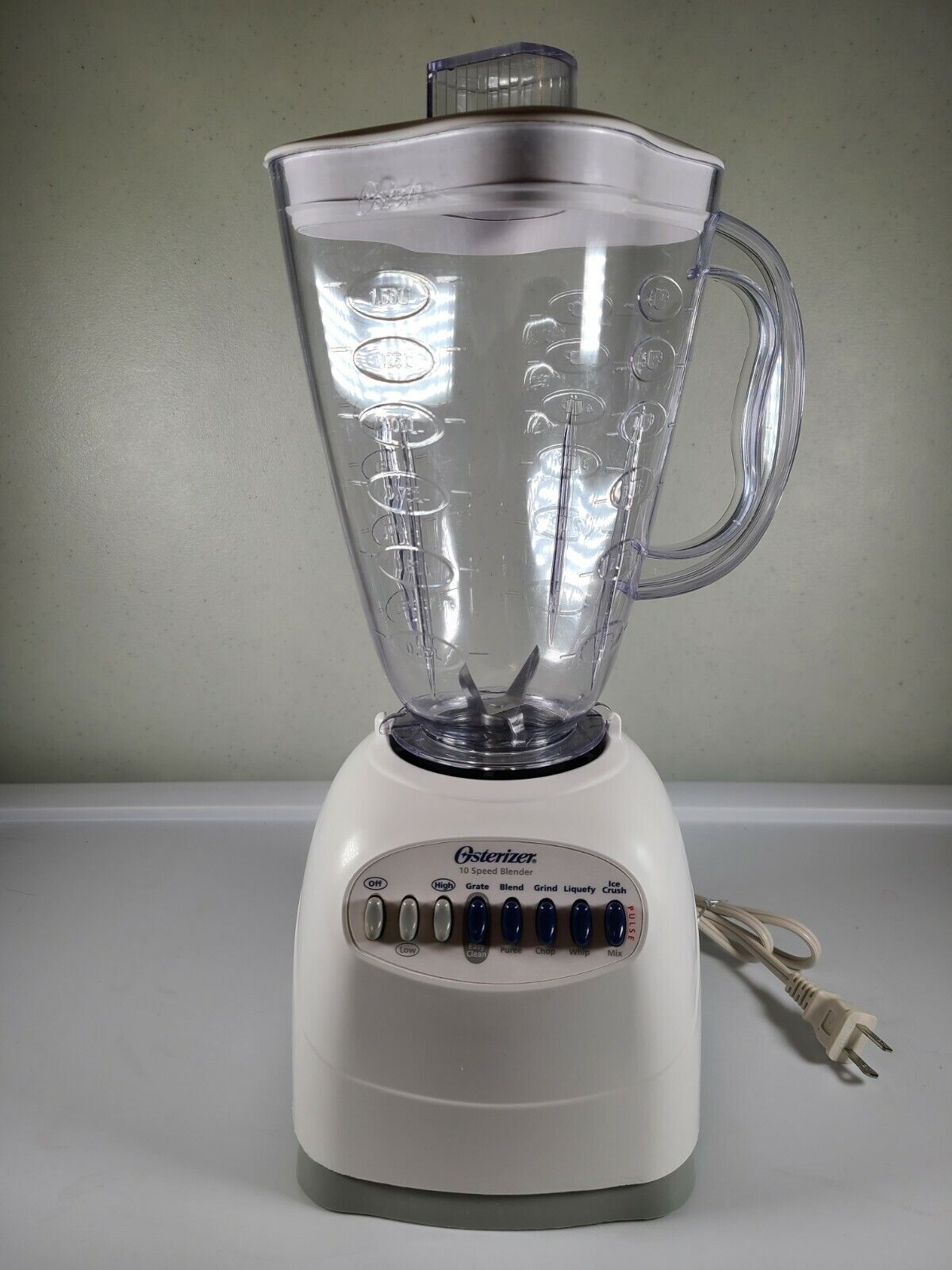 Osterizer 4173 10 Speed Blender with Plastic Jar