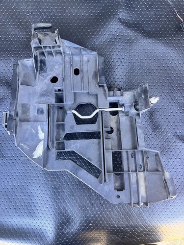 Porsche Cayenne 955 Front Left Driver Headlight Support Bracket 95563104102 OEM