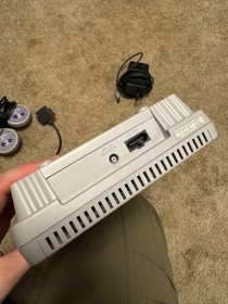 Super NES Nintendo SNES mini video game System Model 2 SNS-101 w OEM controllers