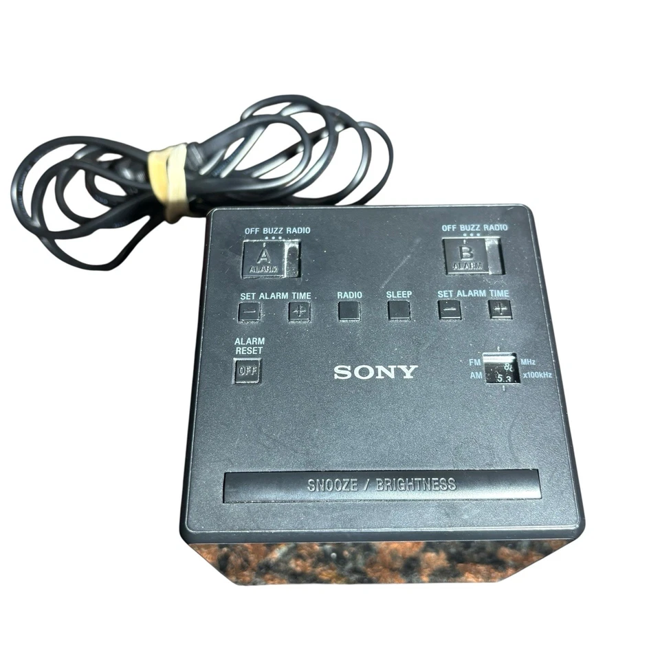 Sony ICF-C1T AM/FM Alarm Clock Radio - Digital Projection Display - Image 3 of 4