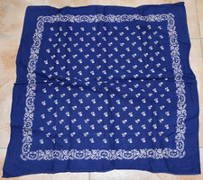 Vintage BLUE Floral Pattern EARLY Unmarked BANDANA Handkerchief