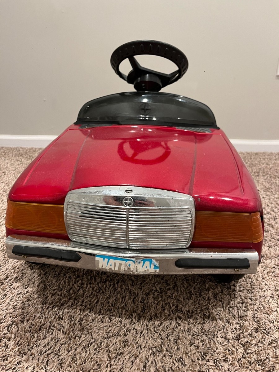 Red Vintage Classic 1970s Mercedes Benz 650 JS Children's Red Vintage Classic 1970s Mercedes Benz 650 JS Children's