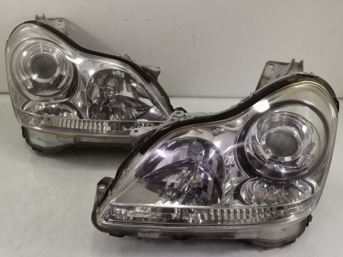 Toyota Crown Majesta UZS187 UZS186 06-09 Front Xenon HID Head