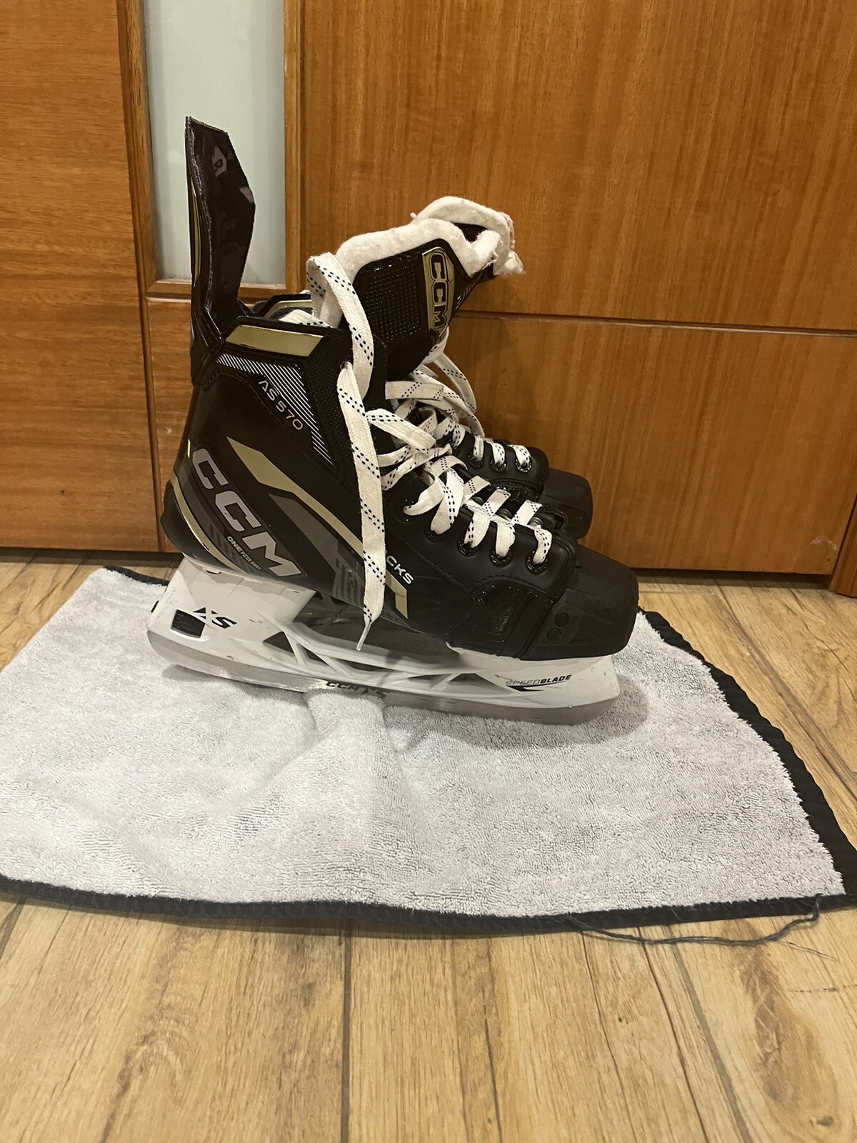 CCM Hockey Tacks AS570 Senior Ice Hockey Skates eBay