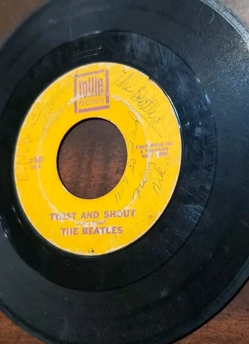 Twist And Shout / There's A Place - The Beatles (1964 45 Rpm Tollie Terre Haute)