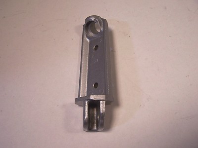 KAWASAKI ZX600 ZX900 NINJA FRONT RIGHT STEP FOOT PEG NEW KAWASAKI ZX600 ZX900 NINJA FRONT RIGHT STEP FOOT PEG NEW
