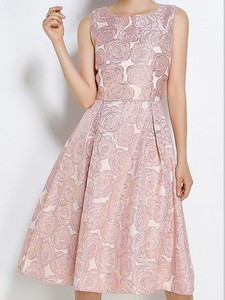 vestito corto elegante rosa