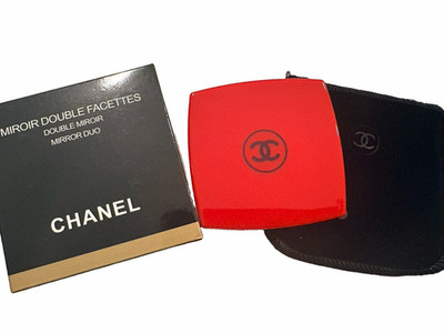 CHANEL Mirror Duo Double-Sided Compact Square Red *Read*