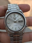 Seiko 5 Automatic White Cream Dial 7009 Day/Date Vintage Men's Watch Japan