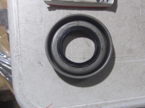 NEW GENUINE OEM MOTORCRAFT Wheel Seal BRS-118 - Zdjęcie 3 z 3