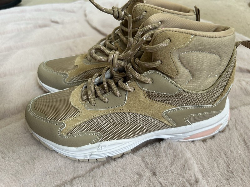 Fabletics Mid Trail Mulholland Sneaker. Womens Size 7.5. New Without Box.