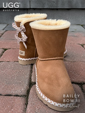 UGG Australia Bailey Bow II Boots Chestnut Sheepskin Suede Womens US 7 Fur Lined